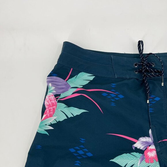 Billabong Purple and Green Tropical Hybrid Shorts | Men’s Size 30 - Picture 3 of 5